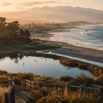 Cote orientale corse : plage et étang calme, golden hour