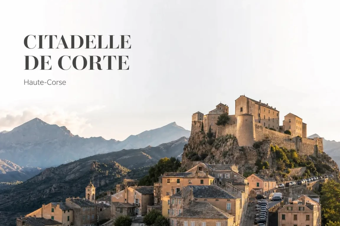 Que faire à Corte Corse : vue panoramique de la citadelle dominant la vieille ville