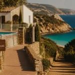 Centre vacances Corse : villa, piscine et mer turquoise en Corse