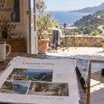 Location vacances Corse particulier bord de mer, dossier et vue mer depuis la maison