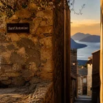 Sant Antonino corse itinéraire : ruelle de village perché et vue mer