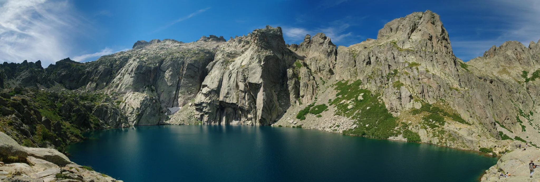 Lac de Capitello et son paysage de montagne