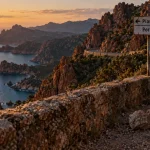 Que faire autour de Porto en Corse : route vers Piana, granit rouge et mer à l’orée des calanques